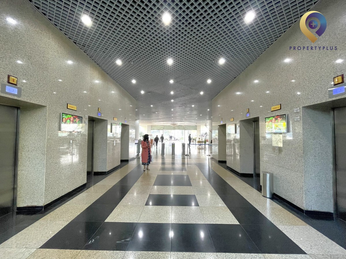 Toàn cảnh tòa nhà VPI Tower nhìn từ trên cao với kiến trúc kính hiện đại